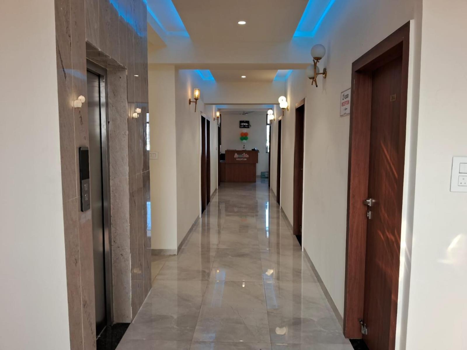 Hotel The Marion Nashik Exterior foto